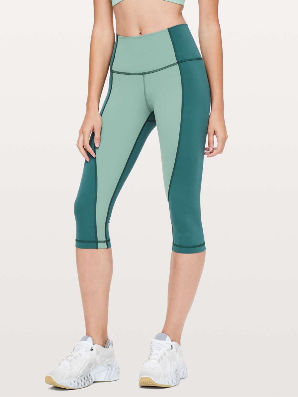 Women’s size 4 lululemon Wunder Under Colorblock Mint & Teal Cropped Leggings